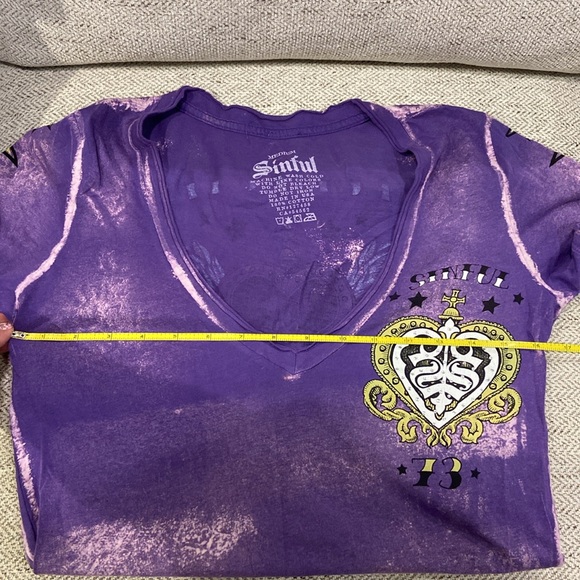 Womens sinful by affliction purple v-neck tee size Medium NWT! - Picture 8 of 10